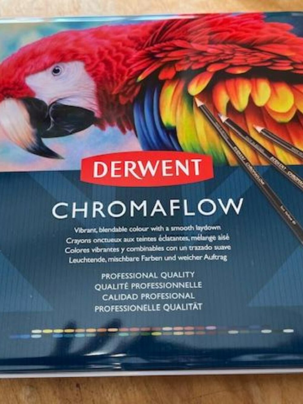 DERWENT CHROMAFLOW COLORED PENCILS 48